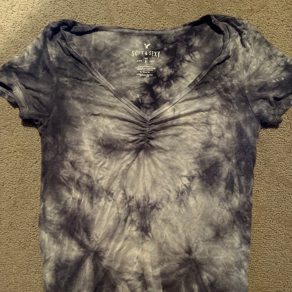 Tie dye black and white fitted top